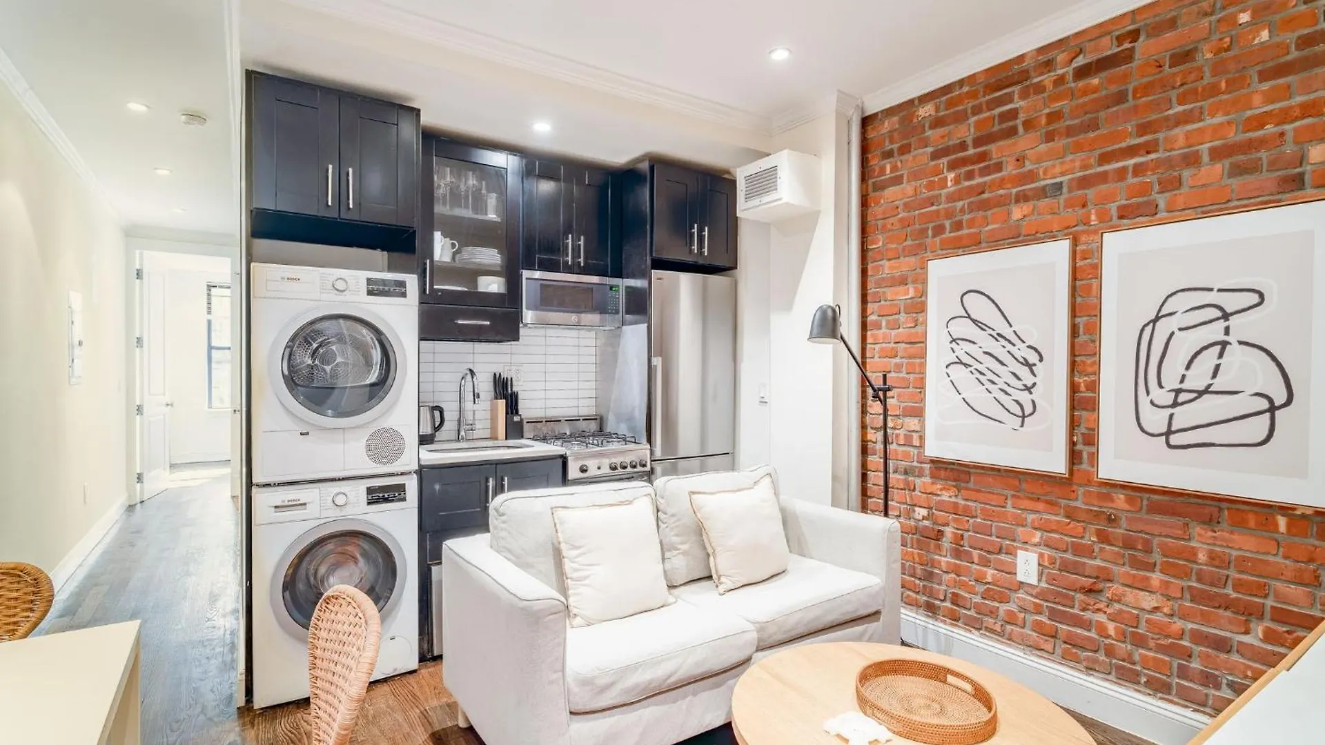 Homestay Modern Room Steps From Central Park With Shared Bathroom New York